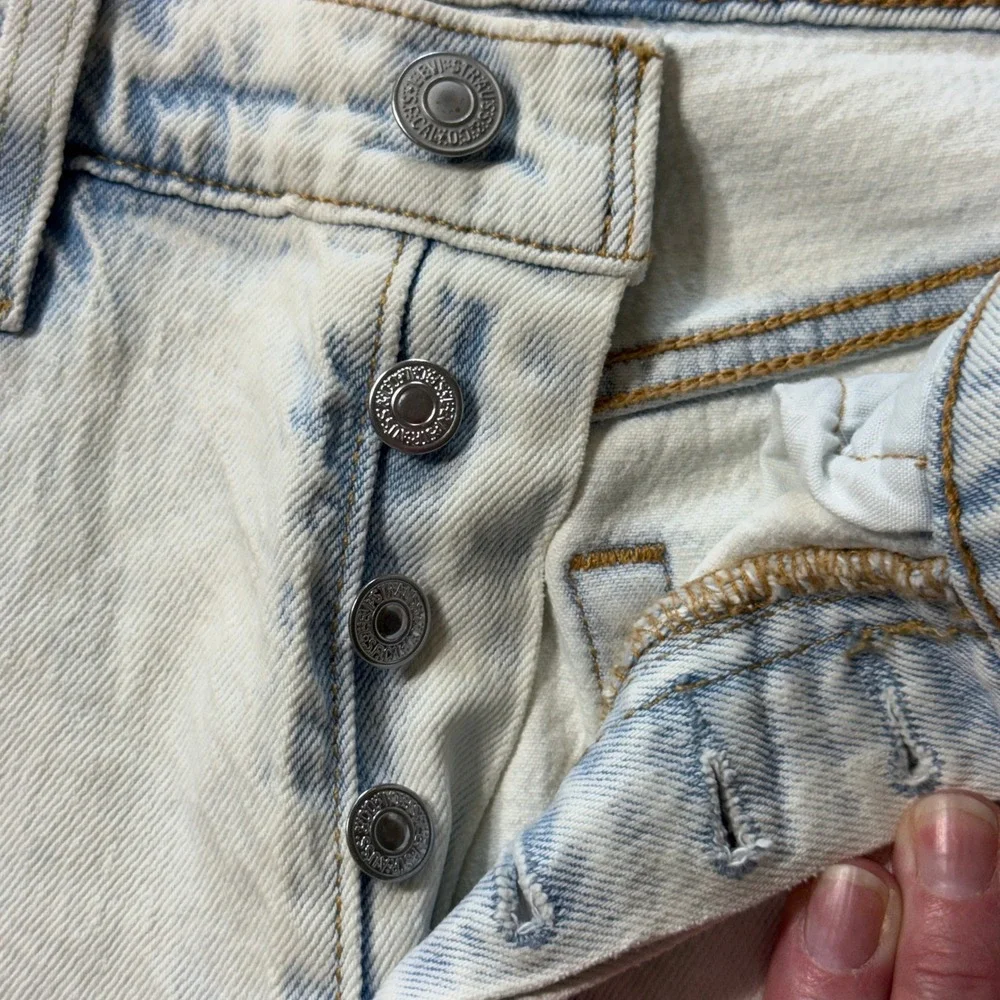 Levi's Premium Straight Leg Jeans Womens 30 Light Acid Wash Excellent Denim